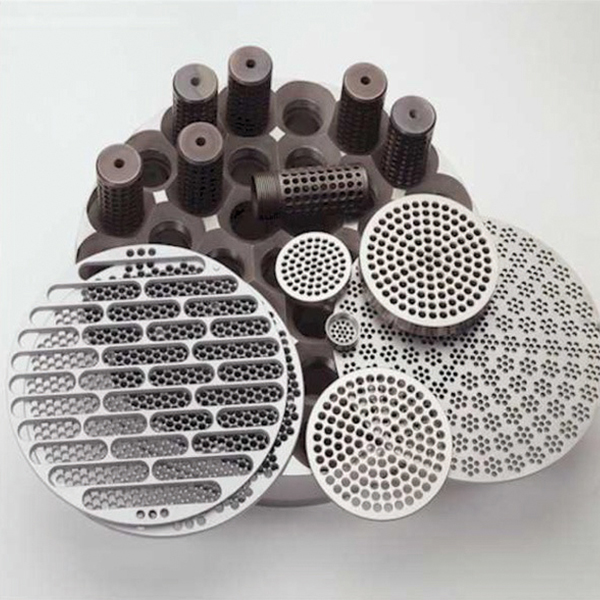 Accessoires d'un four à pyrolyse